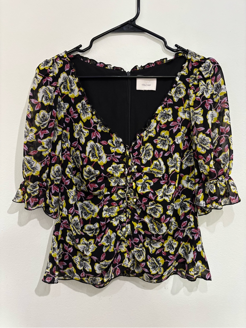 Cinq a Sept Floral Blouse Size Small